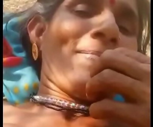 Desi village aunty pissing..